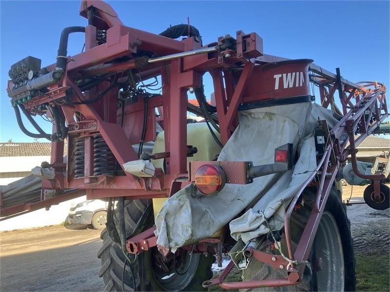 Hardi COMMANDER 4200 TWIN 28 m - Trailersprøyte: bilde 3 Hardi COMMANDER 4200 TWIN 28 m - Trailersprøyte: bilde 3