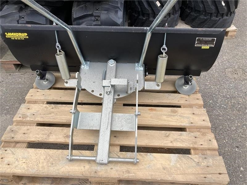 Husqvarna 125 B til R422 og P524 - Snøplog for Landbruksteknikk: bilde 3 Husqvarna 125 B til R422 og P524 - Snøplog for Landbruksteknikk: bilde 3