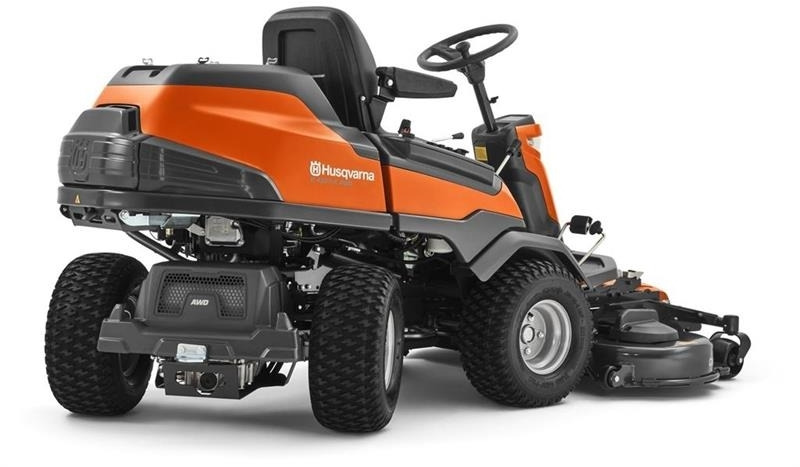 Husqvarna R 420TsX AWD inkl. 122 cm Combi klipperbord - Gressklipper: bilde 4 Husqvarna R 420TsX AWD inkl. 122 cm Combi klipperbord - Gressklipper: bilde 4