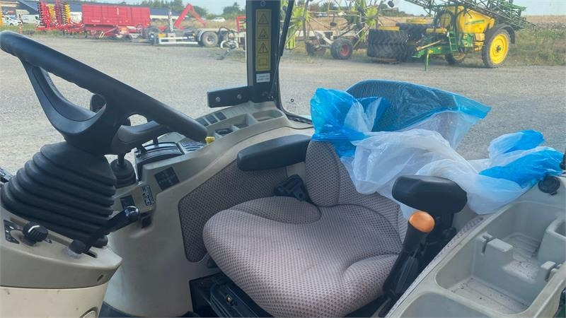 Leie John Deere 3033 R John Deere 3033 R: bilde 6 Leie John Deere 3033 R John Deere 3033 R: bilde 6