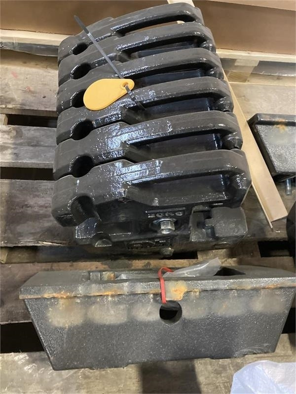 New Holland Boomer til 35-40-50-55 - Motvekt: bilde 3 New Holland Boomer til 35-40-50-55 - Motvekt: bilde 3