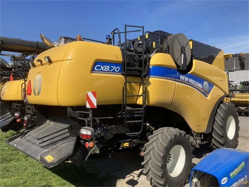 New Holland CX 8.70 SLH - Skurtresker: bilde 2 New Holland CX 8.70 SLH - Skurtresker: bilde 2