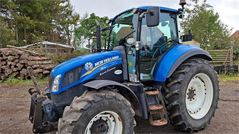 New Holland T5.115 EC - Traktor: bilde 1 New Holland T5.115 EC - Traktor: bilde 1