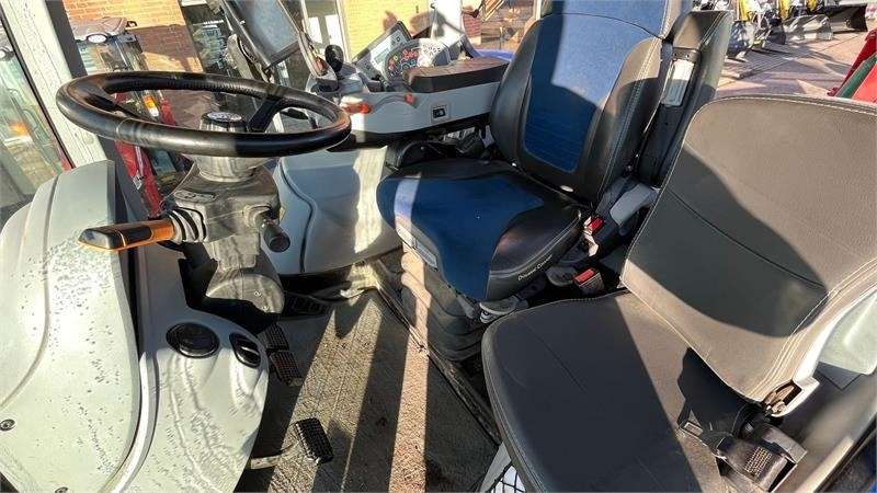 New Holland T7.315 HD AutoComand - Traktor: bilde 5 New Holland T7.315 HD AutoComand - Traktor: bilde 5