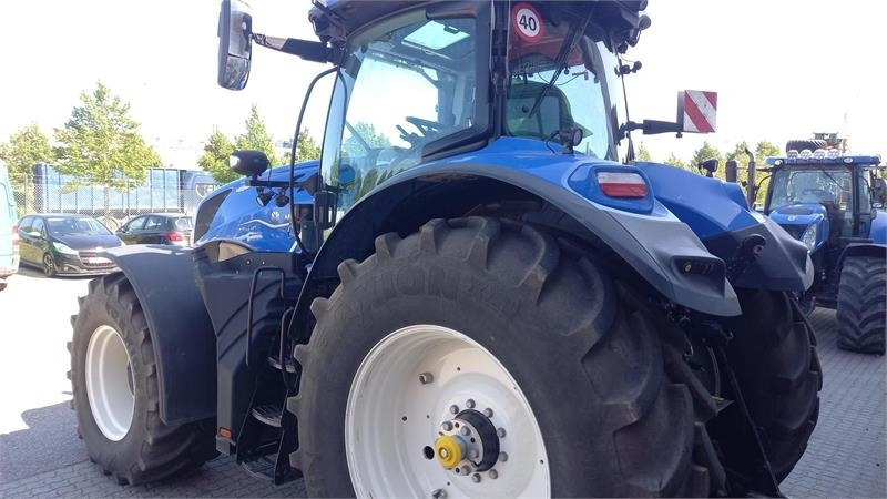 New Holland T7.315 HD - Traktor: bilde 4 New Holland T7.315 HD - Traktor: bilde 4