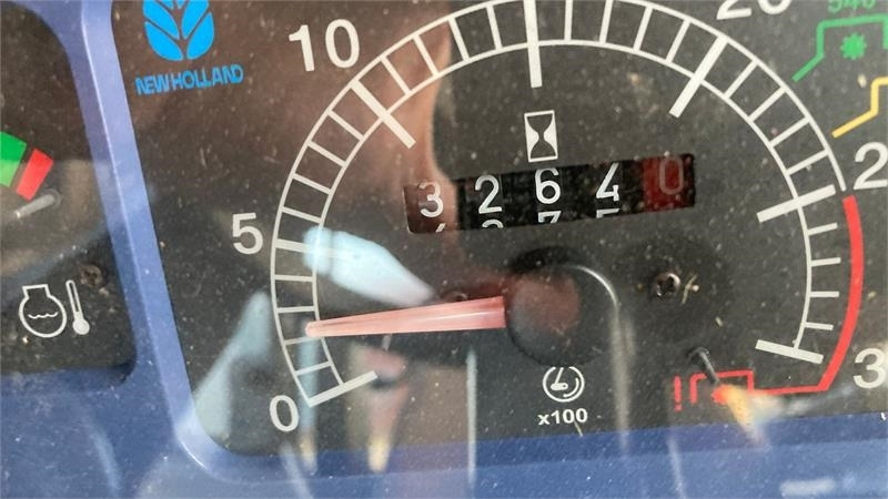 New Holland TD90D - Traktor: bilde 4 New Holland TD90D - Traktor: bilde 4