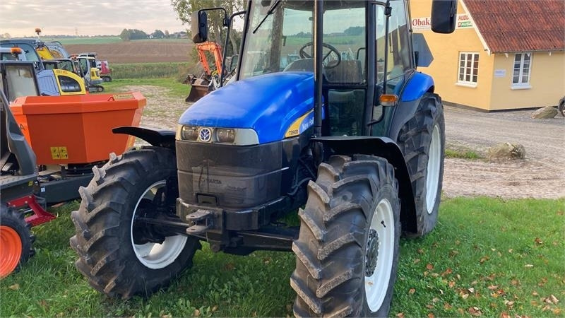 New Holland TD90D - Traktor: bilde 2 New Holland TD90D - Traktor: bilde 2