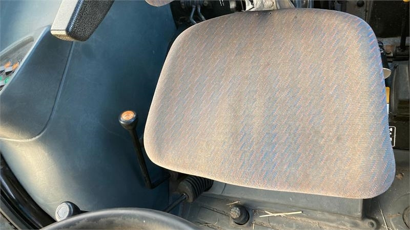 New Holland TD90D - Traktor: bilde 5 New Holland TD90D - Traktor: bilde 5
