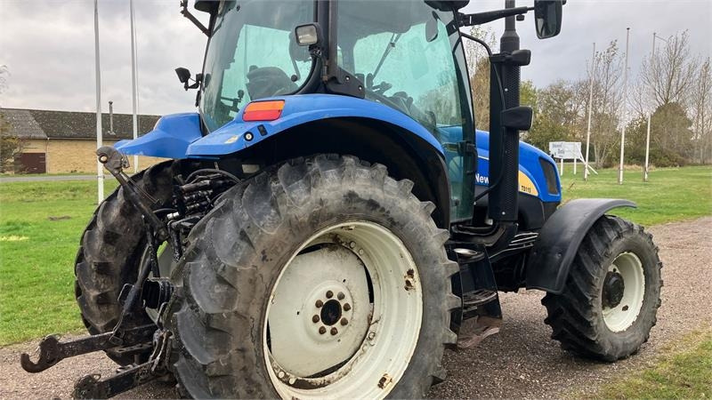 New Holland TS 115 A - Traktor: bilde 4 New Holland TS 115 A - Traktor: bilde 4