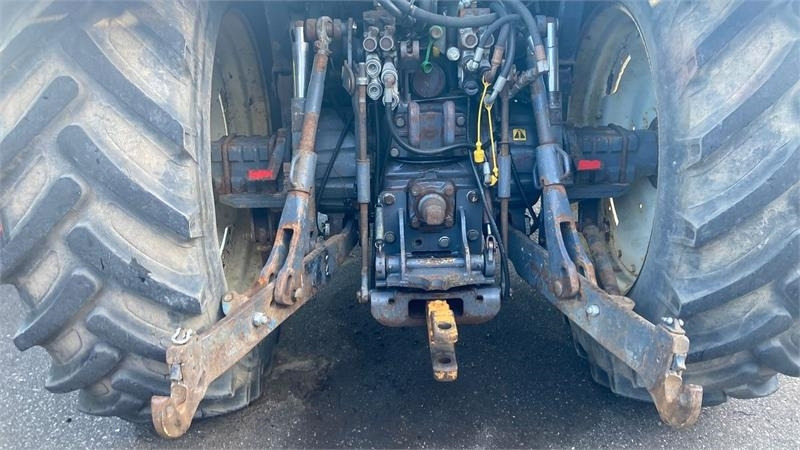 New Holland TS115 - Traktor: bilde 4 New Holland TS115 - Traktor: bilde 4