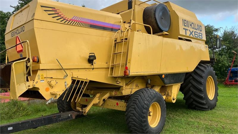 New Holland TX68 FSH  - Skurtresker: bilde 3 New Holland TX68 FSH  - Skurtresker: bilde 3