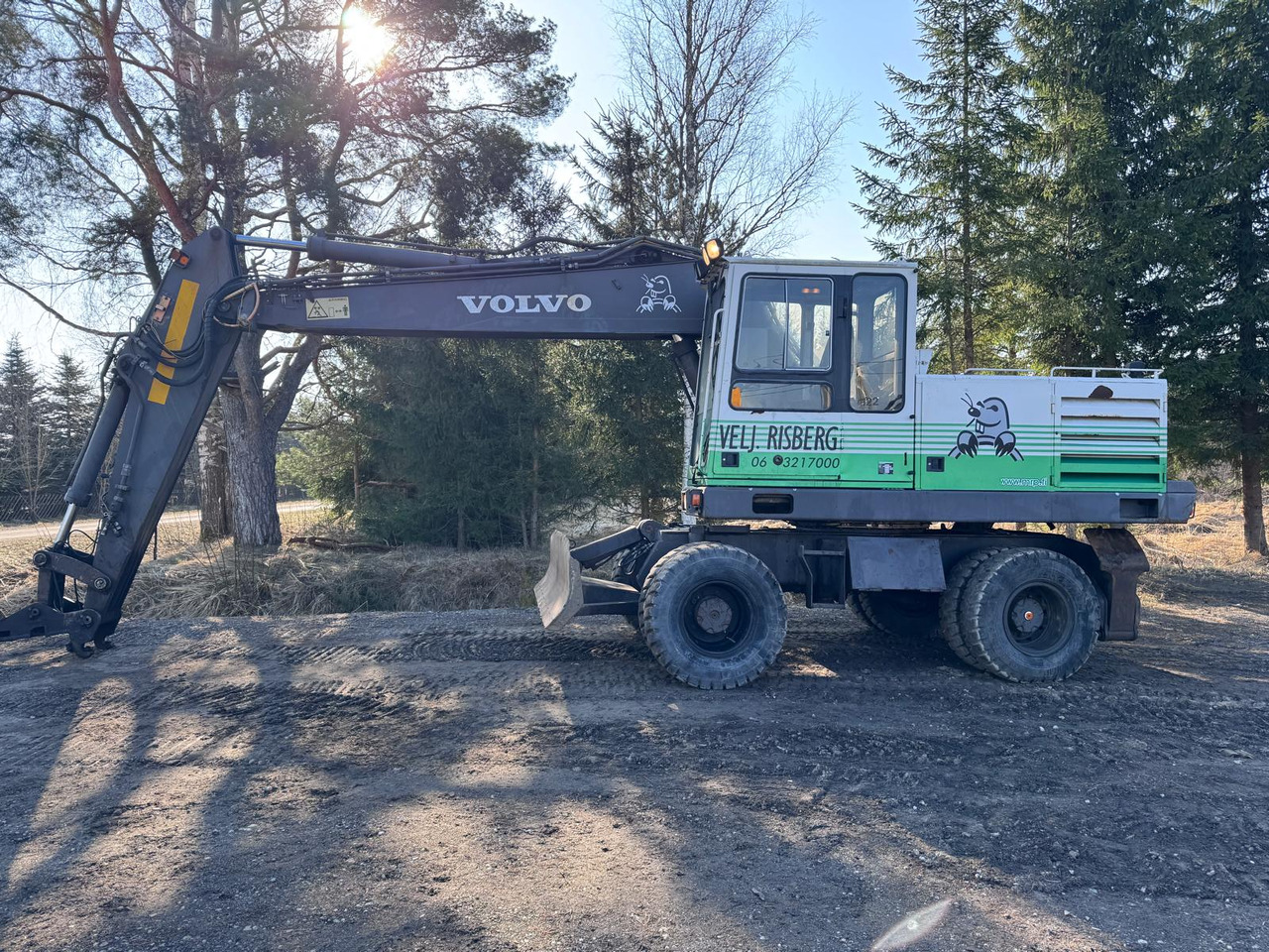 VOLVO EW200 - Hjulgraver: bilde 2 VOLVO EW200 - Hjulgraver: bilde 2