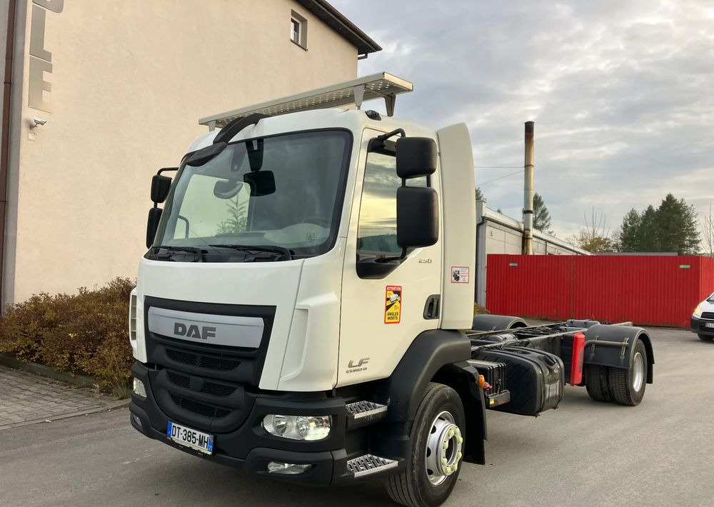 DAF Daf FL 16.250 euro  6 ramo do zabudowy - Chassis lastebil: bilde 1 DAF Daf FL 16.250 euro  6 ramo do zabudowy - Chassis lastebil: bilde 1