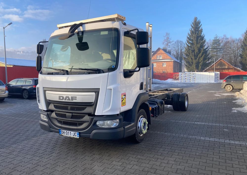 DAF Daf LF 210 ramo do zabudowy laweta beczka kiper - Chassis lastebil: bilde 3 DAF Daf LF 210 ramo do zabudowy laweta beczka kiper - Chassis lastebil: bilde 3