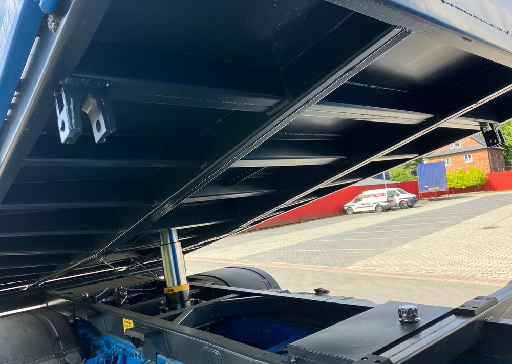 Mercedes-Benz ANTOS 1830 solidny kiper wywrotka blokada mostu - Tippbil: bilde 4 Mercedes-Benz ANTOS 1830 solidny kiper wywrotka blokada mostu - Tippbil: bilde 4