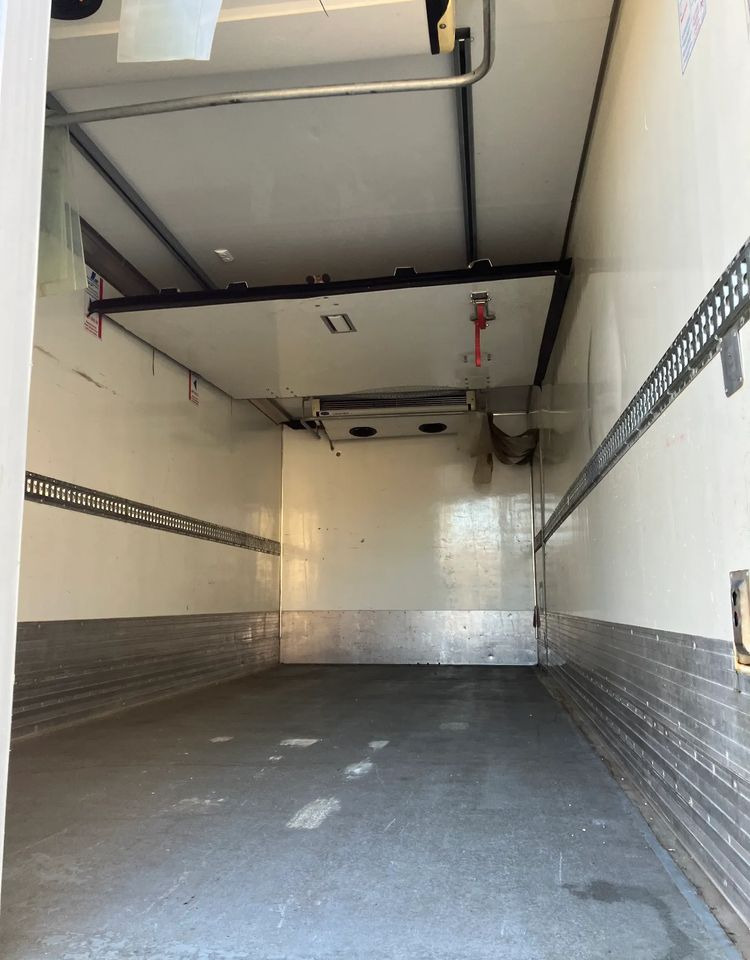 Renault Renault Midlum 220chłodnia izoterma - Lastebil med kjøl: bilde 5 Renault Renault Midlum 220chłodnia izoterma - Lastebil med kjøl: bilde 5