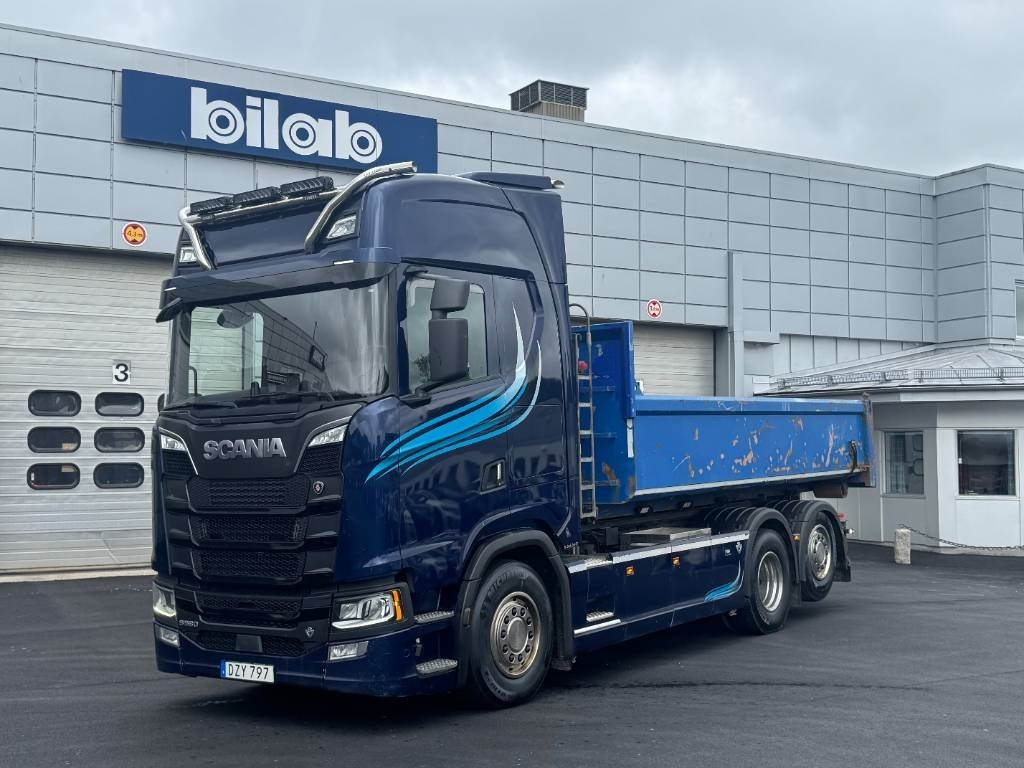 Scania S 580 6x2*4 Lastväxlare Hiab ink Flak - Krokbil: bilde 1 Scania S 580 6x2*4 Lastväxlare Hiab ink Flak - Krokbil: bilde 1
