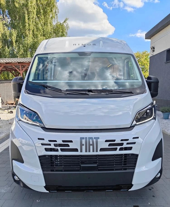 Fiat Ducato Rimor Horus 45 NEW AUTOMAT Grau Truma Diesel Lampen FULL LED 4-Sitzer - Bybobil: bilde 2 Fiat Ducato Rimor Horus 45 NEW AUTOMAT Grau Truma Diesel Lampen FULL LED 4-Sitzer - Bybobil: bilde 2