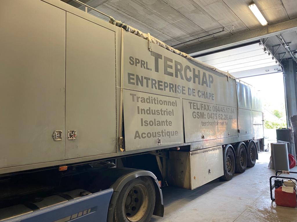 Mcmachine KWB SEMI REMORQUE A CHAPE Mcmachine KWB SEMI REMORQUE A CHAPE - Semitrailer: bilde 2 Mcmachine KWB SEMI REMORQUE A CHAPE Mcmachine KWB SEMI REMORQUE A CHAPE - Semitrailer: bilde 2