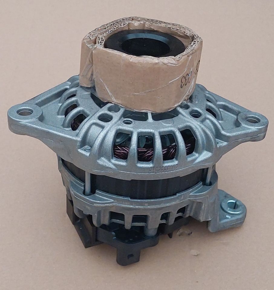 ALTERNATOR BOSCH NOWY - Dynamo: bilde 1 ALTERNATOR BOSCH NOWY - Dynamo: bilde 1