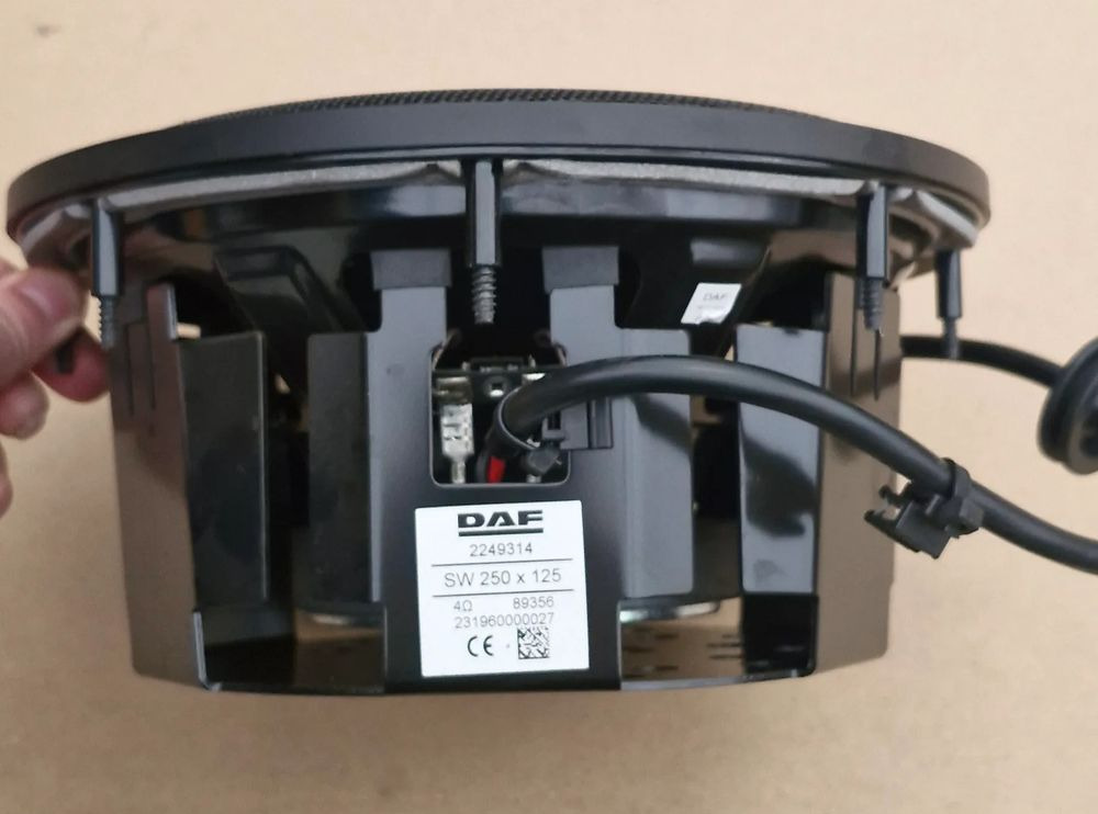 DAF XG XF GŁOŚNIK SUBWOFFER 2249314 - Førerhus og interiør for Lastebil: bilde 2 DAF XG XF GŁOŚNIK SUBWOFFER 2249314 - Førerhus og interiør for Lastebil: bilde 2