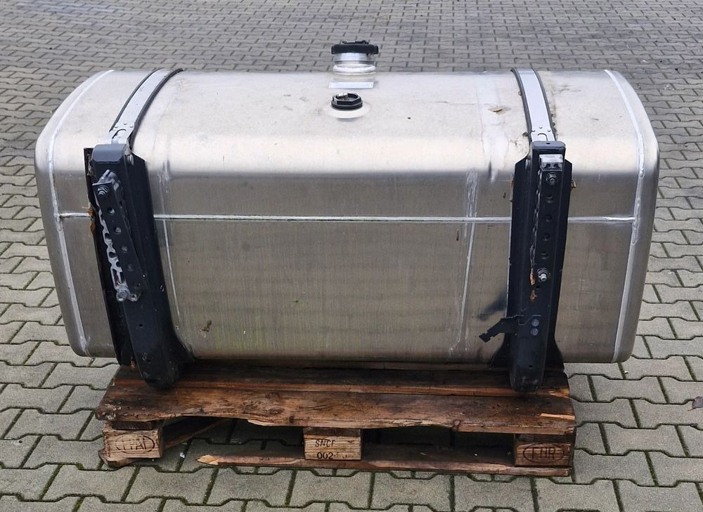 IVECO S WAY HI WAY STRALIS ZBIORNIK PALIWA NOWY - Drivstoffsystem: bilde 4 IVECO S WAY HI WAY STRALIS ZBIORNIK PALIWA NOWY - Drivstoffsystem: bilde 4