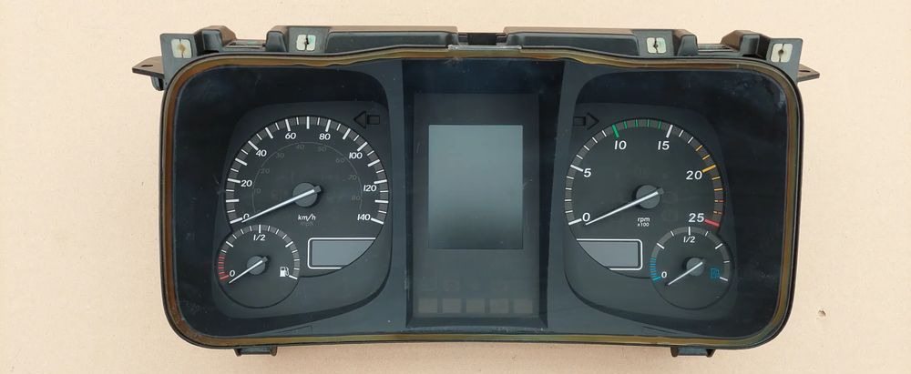 MERCEDES ACTROS MP4 LICZNIK ZEGARY - Instrumentpanel for Lastebil: bilde 1 MERCEDES ACTROS MP4 LICZNIK ZEGARY - Instrumentpanel for Lastebil: bilde 1