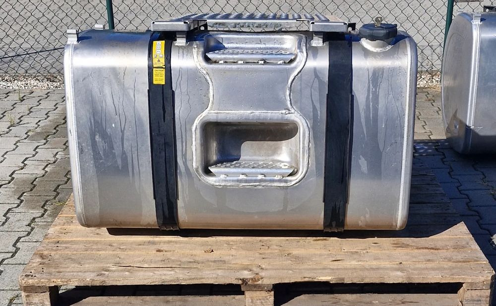 VOLVO FH4 FH5 RENAULT GAMA T ZBIORNIK PALIWA 480L - Drivstofftank for Lastebil: bilde 1 VOLVO FH4 FH5 RENAULT GAMA T ZBIORNIK PALIWA 480L - Drivstofftank for Lastebil: bilde 1