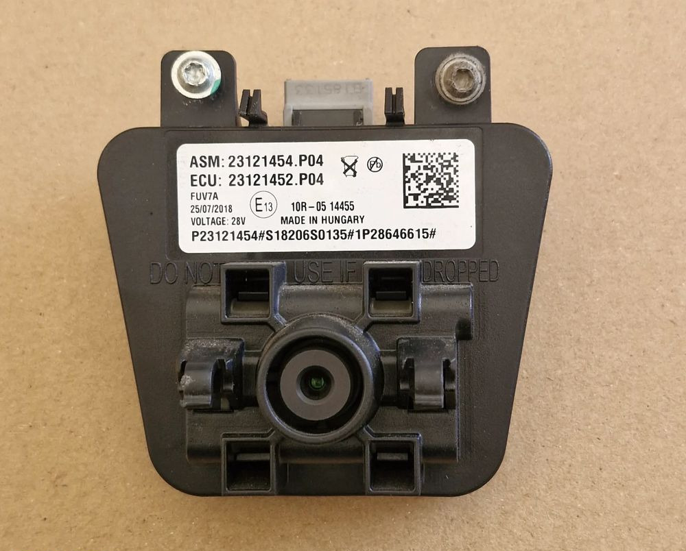 VOLVO FH4 KAMERA RADAR 23121454.P04 - Førerhus og interiør: bilde 1 VOLVO FH4 KAMERA RADAR 23121454.P04 - Førerhus og interiør: bilde 1