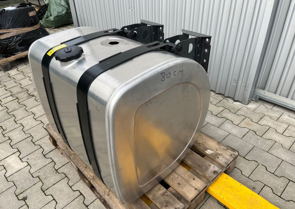 Zbiornik paliwa Volvo FH Renault 330 litrów bak jak nowy - Drivstoffsystem for Lastebil: bilde 2 Zbiornik paliwa Volvo FH Renault 330 litrów bak jak nowy - Drivstoffsystem for Lastebil: bilde 2