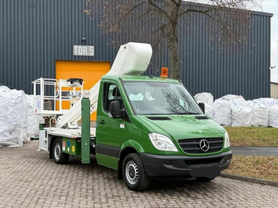 Arbeitsbühne Hubsteiger Hebebühne Mieten Leihen 3,5t 22m - Billift: bilde 4 Arbeitsbühne Hubsteiger Hebebühne Mieten Leihen 3,5t 22m - Billift: bilde 4