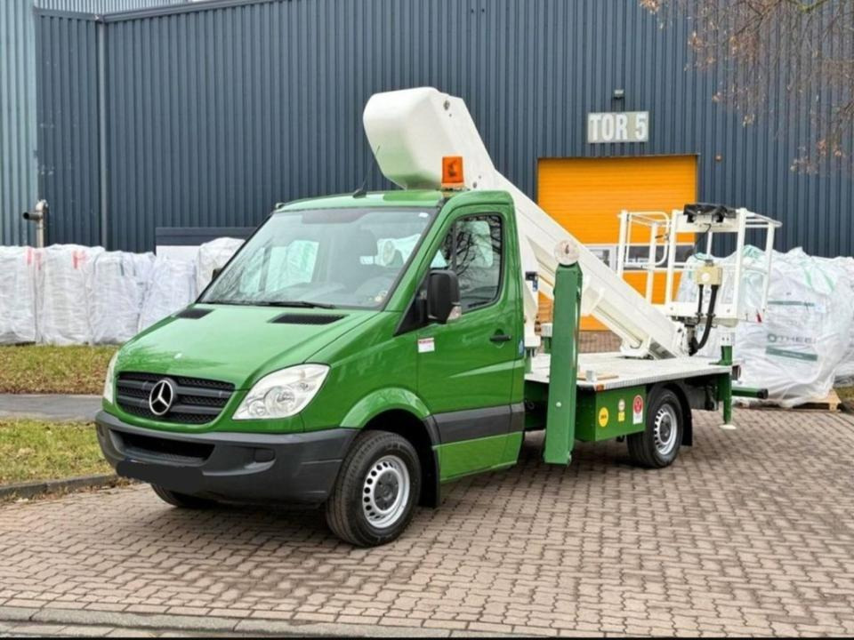 Arbeitsbühne Hubsteiger Hebebühne Mieten Leihen 3,5t 22m - Billift: bilde 2 Arbeitsbühne Hubsteiger Hebebühne Mieten Leihen 3,5t 22m - Billift: bilde 2