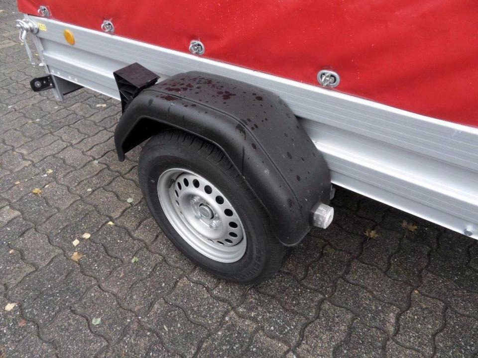 Böckmann PKW Anhänger mit Plane und Spriegel 100 km/h - Biltilhenger: bilde 4 Böckmann PKW Anhänger mit Plane und Spriegel 100 km/h - Biltilhenger: bilde 4