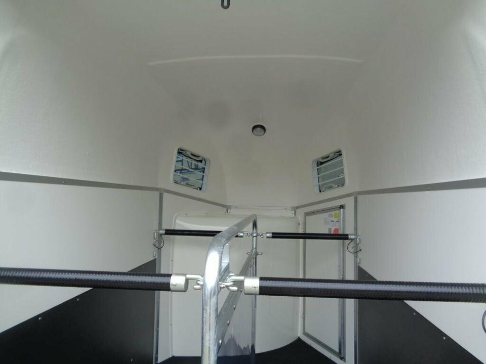 Hestehenger Böckmann, Pferdeanhänger, DUO Alub.SaKa.Flügeltür, 100 km/h: bilde 6 Hestehenger Böckmann, Pferdeanhänger, DUO Alub.SaKa.Flügeltür, 100 km/h: bilde 6