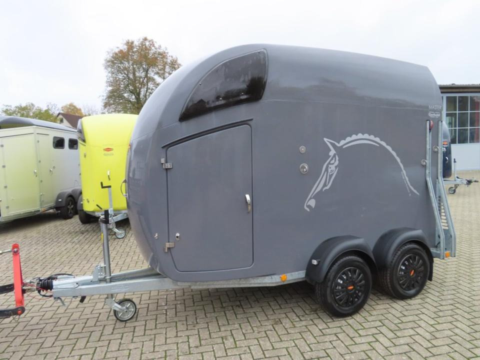 Böckmann Pferdeanhänger Master Sattelkammer Aluboden 100 km/h - Hestehenger: bilde 3 Böckmann Pferdeanhänger Master Sattelkammer Aluboden 100 km/h - Hestehenger: bilde 3