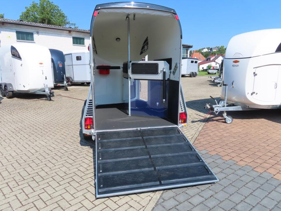 Hestehenger Böckmann Pferdeanhänger,Master-WCF, Flügeltür, SaKa. 100 km/h: bilde 12 Hestehenger Böckmann Pferdeanhänger,Master-WCF, Flügeltür, SaKa. 100 km/h: bilde 12