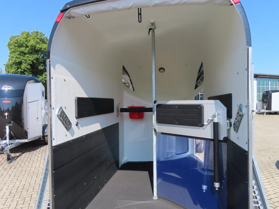 Hestehenger Böckmann Pferdeanhänger,Master-WCF, Flügeltür, SaKa. 100 km/h: bilde 11 Hestehenger Böckmann Pferdeanhänger,Master-WCF, Flügeltür, SaKa. 100 km/h: bilde 11