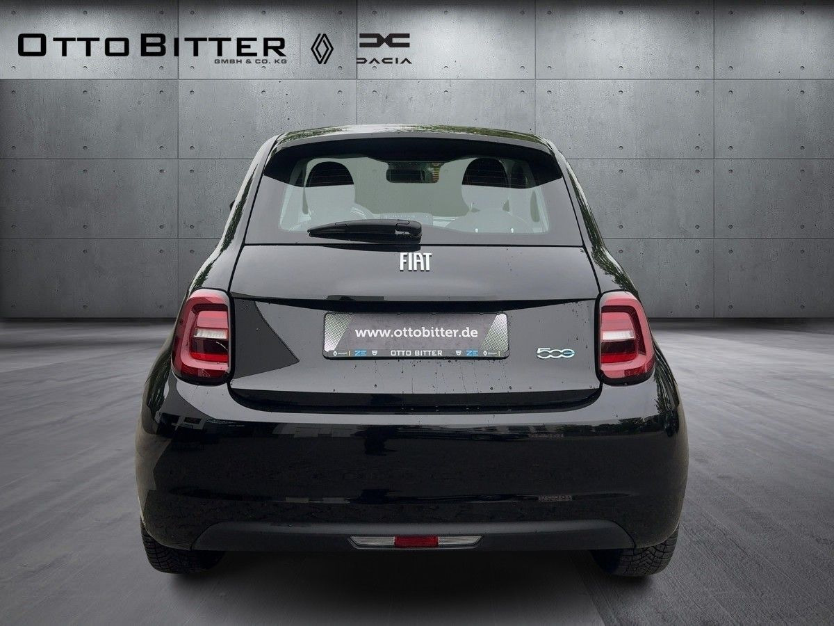 Fiat 500e Icon Elektro 16"ALU/NAVI/SCHNELLADER-50KW - Sedan: bilde 3 Fiat 500e Icon Elektro 16"ALU/NAVI/SCHNELLADER-50KW - Sedan: bilde 3