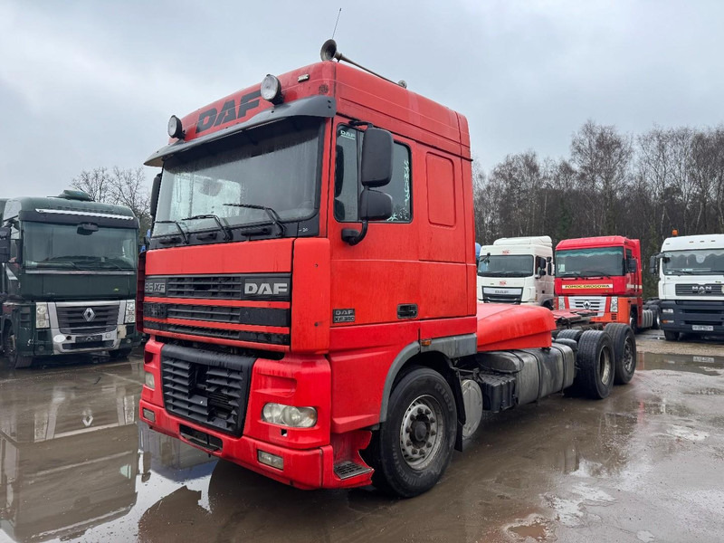 DAF 95 XF 380 Space Cab (MANUAL GEARBOX / BOITE MANUELLE / EURO 3 / 6X2) - Chassis lastebil: bilde 1 DAF 95 XF 380 Space Cab (MANUAL GEARBOX / BOITE MANUELLE / EURO 3 / 6X2) - Chassis lastebil: bilde 1
