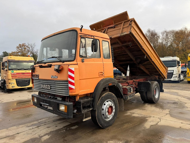 Iveco Turbostar 190 - 30 (BIG AXLE & STEEL SUSPENSION / GRAND PONT & LAMES / 6 CYLINDER WITH RADIATOR) - Tippbil: bilde 1 Iveco Turbostar 190 - 30 (BIG AXLE & STEEL SUSPENSION / GRAND PONT & LAMES / 6 CYLINDER WITH RADIATOR) - Tippbil: bilde 1