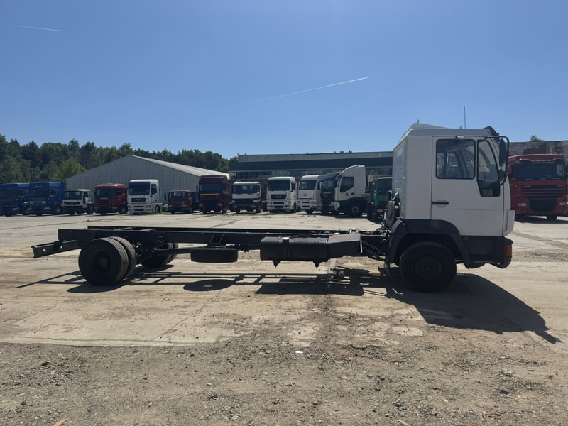 MAN 12.224 (MANUAL GEARBOX / EURO 2 / BELGIAN TRUCK IN GOOD CONDITION !!!) - Chassis lastebil: bilde 5 MAN 12.224 (MANUAL GEARBOX / EURO 2 / BELGIAN TRUCK IN GOOD CONDITION !!!) - Chassis lastebil: bilde 5