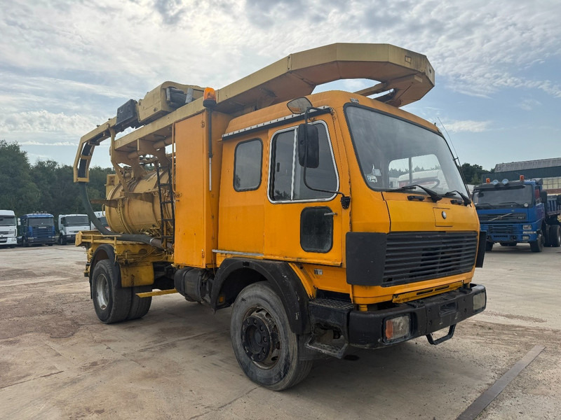 Mercedes-Benz SK 1617 (GRAND PONT / LAMES / 10.000L / 6 CYLINDRE / POMPE MANUELLE) - Vakuum lastebil: bilde 3 Mercedes-Benz SK 1617 (GRAND PONT / LAMES / 10.000L / 6 CYLINDRE / POMPE MANUELLE) - Vakuum lastebil: bilde 3