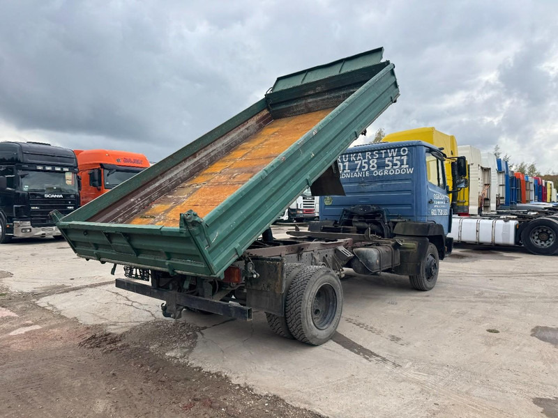 Mercedes-Benz SK 814 (6 CYLINDER / STEEL SUSPENSION / MANUAL PUMP / 3-SIDE TIPPER) - Tippbil: bilde 5 Mercedes-Benz SK 814 (6 CYLINDER / STEEL SUSPENSION / MANUAL PUMP / 3-SIDE TIPPER) - Tippbil: bilde 5