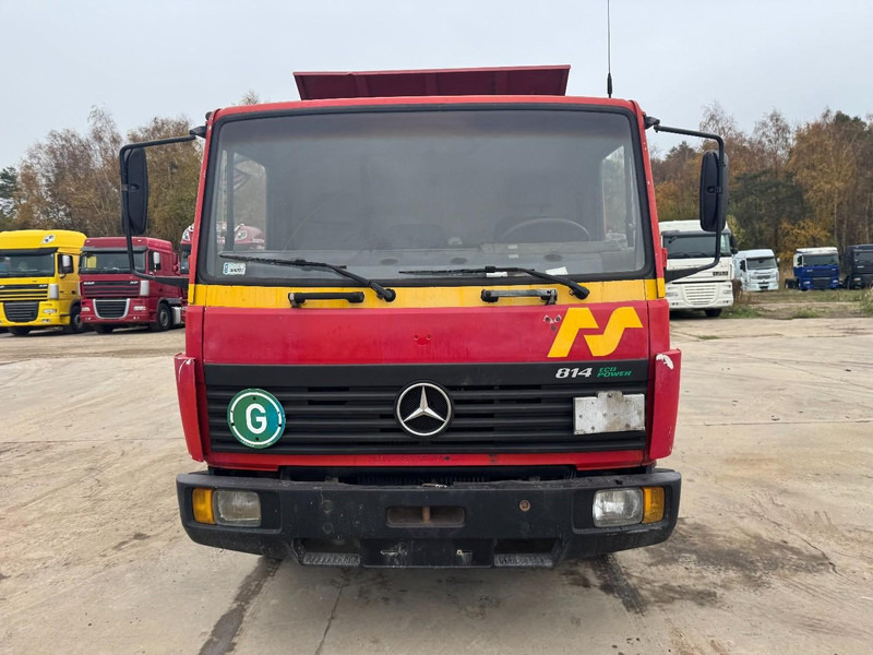 Mercedes-Benz SK 814 (FULL STEEL SUSPENSION / MANUAL GEARBOX / 3-SIDE TIPPER) - Tippbil: bilde 2 Mercedes-Benz SK 814 (FULL STEEL SUSPENSION / MANUAL GEARBOX / 3-SIDE TIPPER) - Tippbil: bilde 2