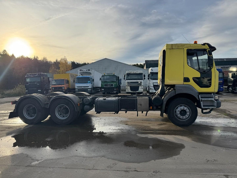 Renault Kerax 420 (GRAND PONT / SUSPENSION LAMES / BOITE MANUELLE / PARFAIT ETAT !!!) - Chassis lastebil: bilde 4 Renault Kerax 420 (GRAND PONT / SUSPENSION LAMES / BOITE MANUELLE / PARFAIT ETAT !!!) - Chassis lastebil: bilde 4