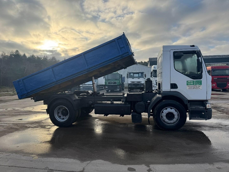 Renault Premium 260 (SUSPENISON LAMES / POMPE MANUELLE / BOITE MANUELLE / EURO 2) - Tippbil: bilde 4 Renault Premium 260 (SUSPENISON LAMES / POMPE MANUELLE / BOITE MANUELLE / EURO 2) - Tippbil: bilde 4