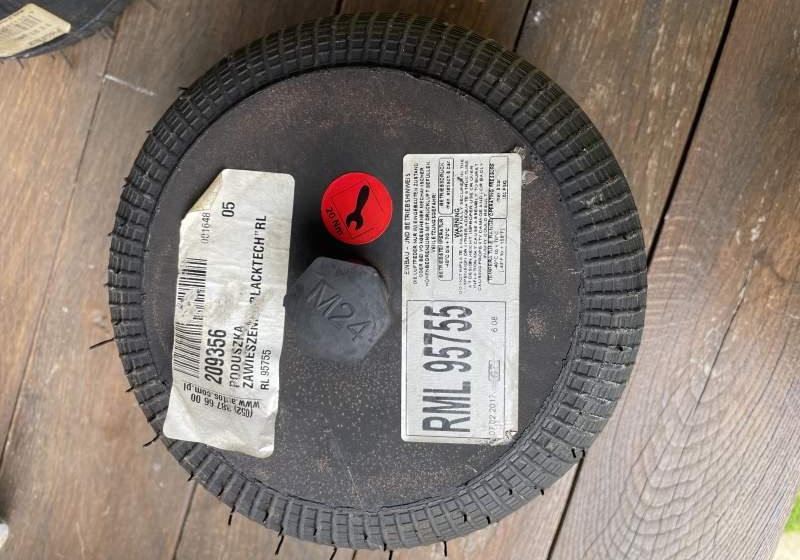 Mercedes-Benz Tourimo - Luftfjæring for Buss: bilde 1 Mercedes-Benz Tourimo - Luftfjæring for Buss: bilde 1