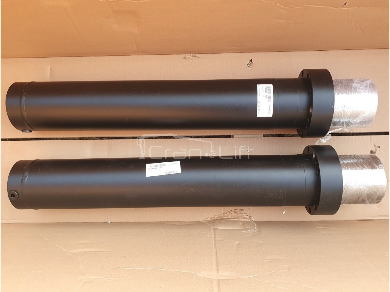 Siłownik, cylinder obrotu Epsilon Q150L, Q150Z, Q170, Q180 YE06006_425 - Hydraulisk sylinder for Lastebilkran: bilde 1 Siłownik, cylinder obrotu Epsilon Q150L, Q150Z, Q170, Q180 YE06006_425 - Hydraulisk sylinder for Lastebilkran: bilde 1