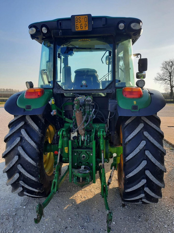 JOHN DEERE 5100 R - Traktor: bilde 4 JOHN DEERE 5100 R - Traktor: bilde 4