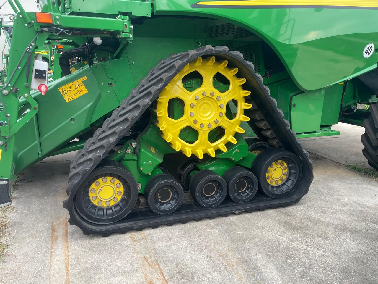 JOHN DEERE MIETITREBBIA S 780 - Skurtresker: bilde 2 JOHN DEERE MIETITREBBIA S 780 - Skurtresker: bilde 2